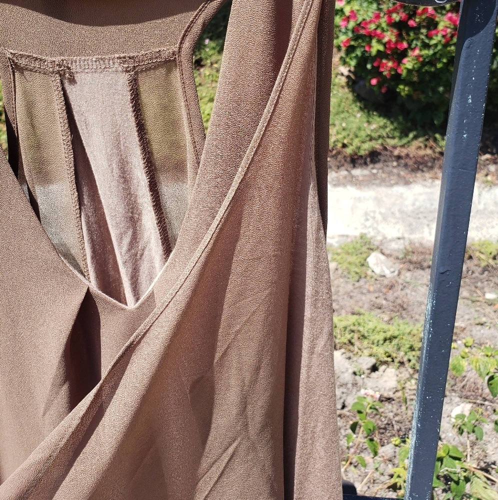 Flowy Racerback Tank top - Picture 4 of 5